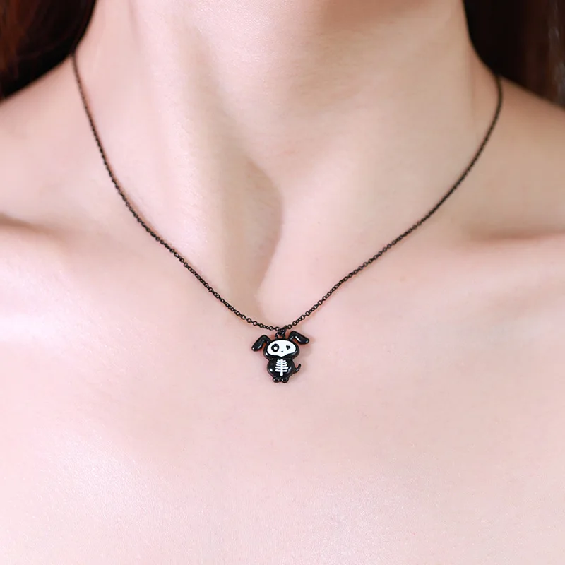 Europe and America Black Drop Glue White Bone Skeleton Bat Necklace UNISEX Halloween Happy Hip Hop Party Jewelry Necklace