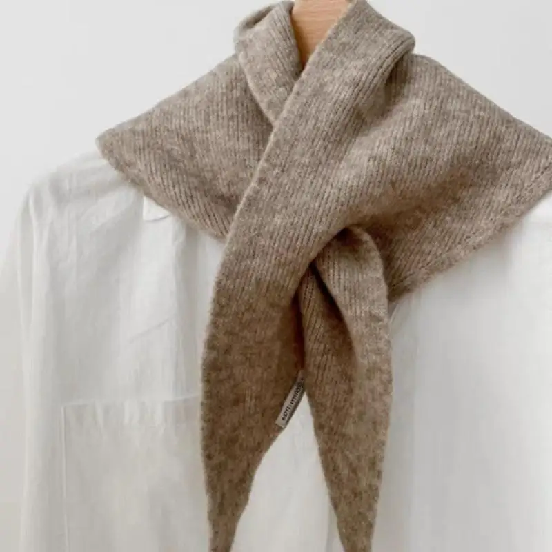 Sciarpa a collo incrociato calda multifunzionale autunno inverno Scaldacollo antivento Sciarpa lavorata a maglia triangolare calda Scialle a prova di freddo lavorato a maglia