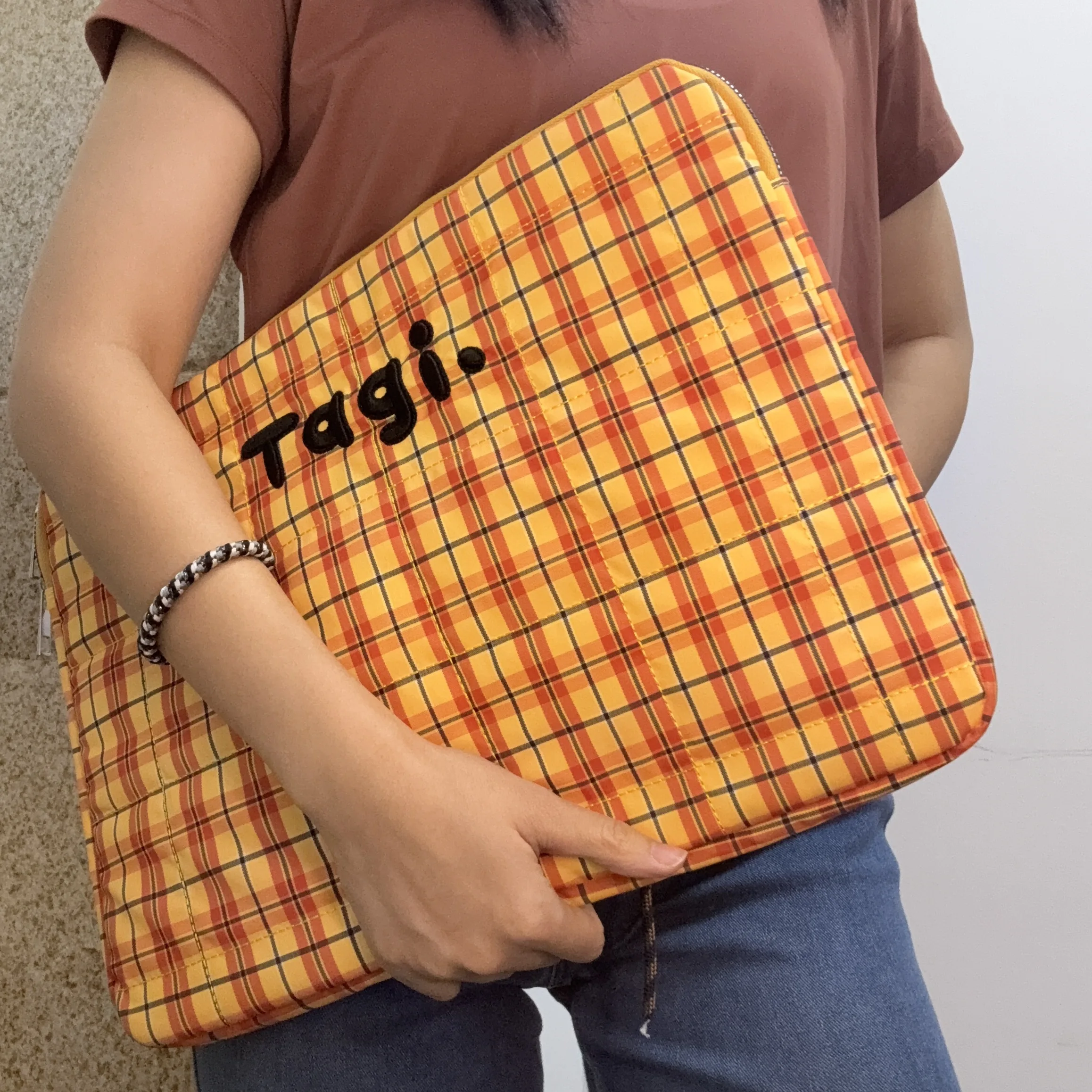 Sac à dos brodé perlé pour ordinateur portable, sac à dos unisexe, plaid jaune-orange, couleurs assorties, tissé, grand, style universitaire, mode étudiante, 15 po