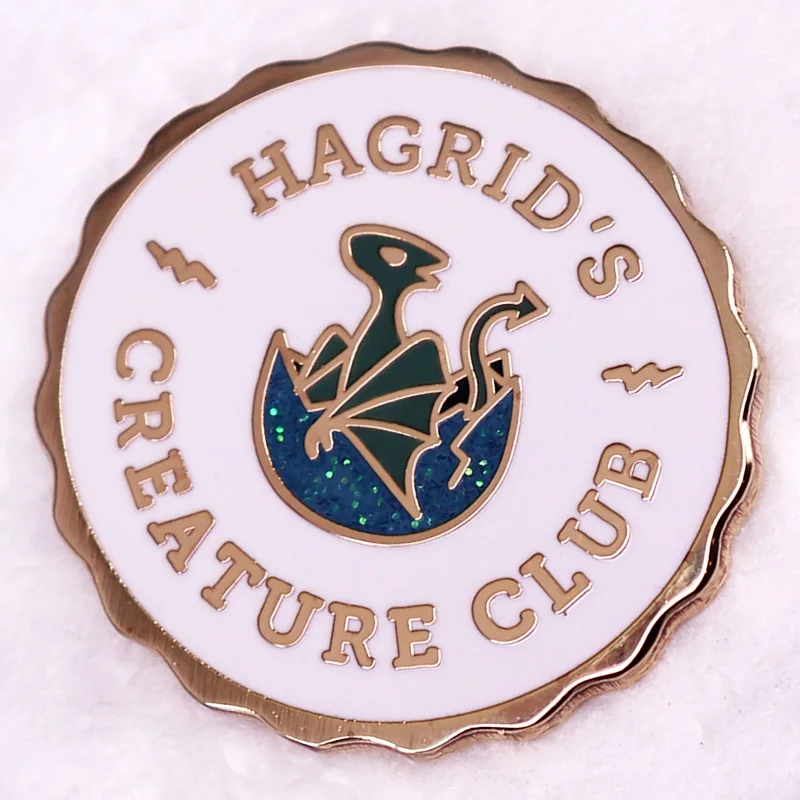Broche de solapa del Club de Creature de Hagrid, Pin esmaltado inspirado en HPotter, broche de dragón con purpurina