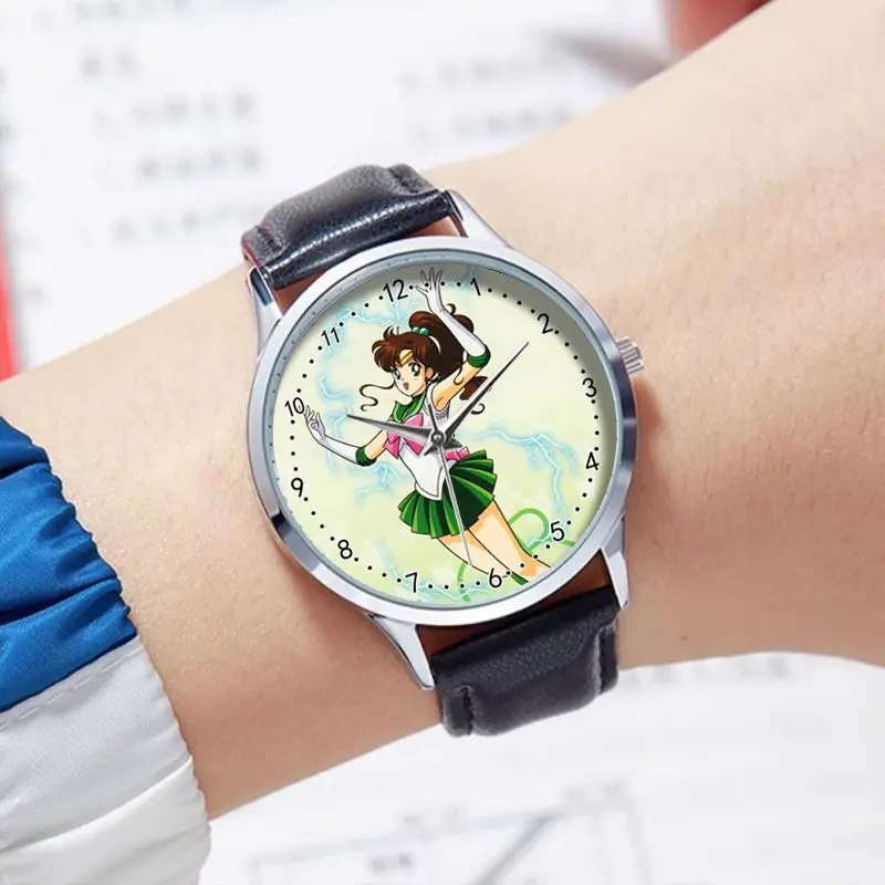 بحار القمر الكرتون أنيمي كينو ماكوتو الساعات الطرفية هدايا عيد الميلاد المراهقين الرجال والنساء ساعات الكوارتز بالجملة