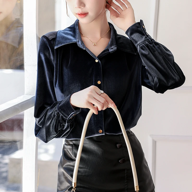 Camicia in velluto blu navy da donna 2025 Camicetta francese elegante a maniche lunghe per stratificazione Camicia da ufficio basic autunno inverno