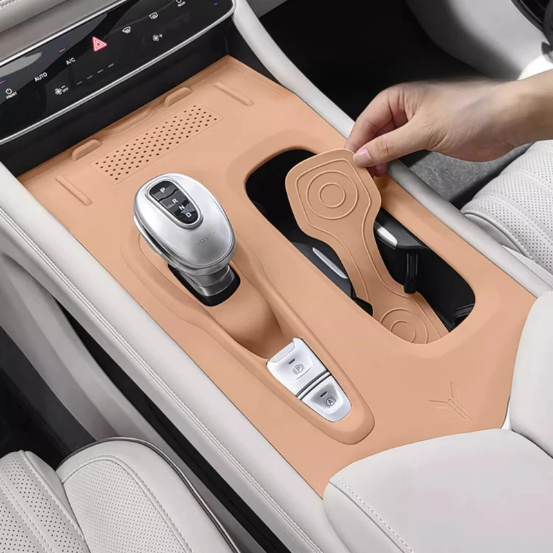 

Central Control Silicone Pad Interior Gear Film Protection For VOYAH Dream 2022-2024 Modification Accessories Car Accessories
