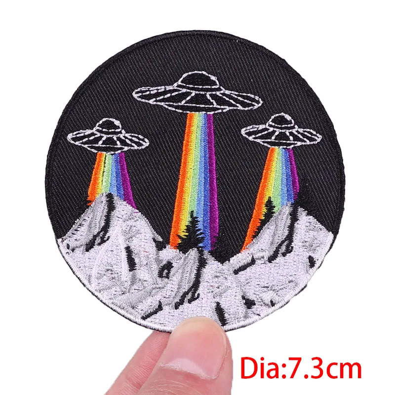 Naszywka z haftem UFO Mountain Camping Patch Iron On Patches For Clothing Thermoadhesive Patches On Clothes Mushroom Sew Sticker