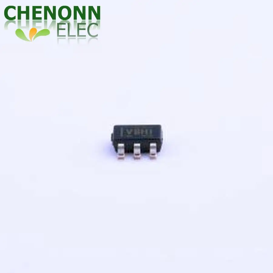 30PCS/LOT TLV271IDBVR (Amplifiers ICs)