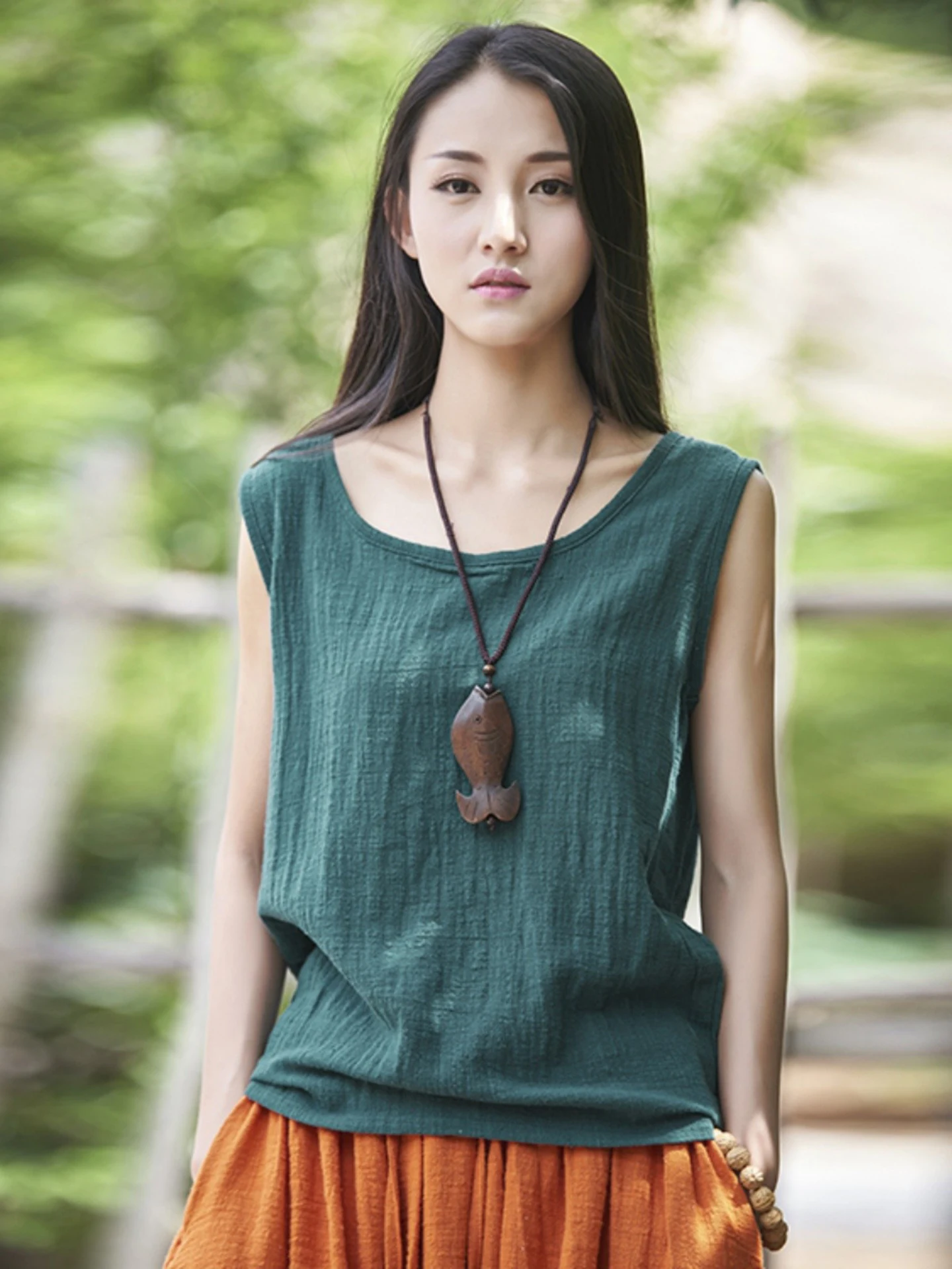 New Chinese Style Women's Sleeveless Vest 2026 Spring Summer Bamboo Cotton Pure Color Inner Wear Casual Loose Fit round Neck