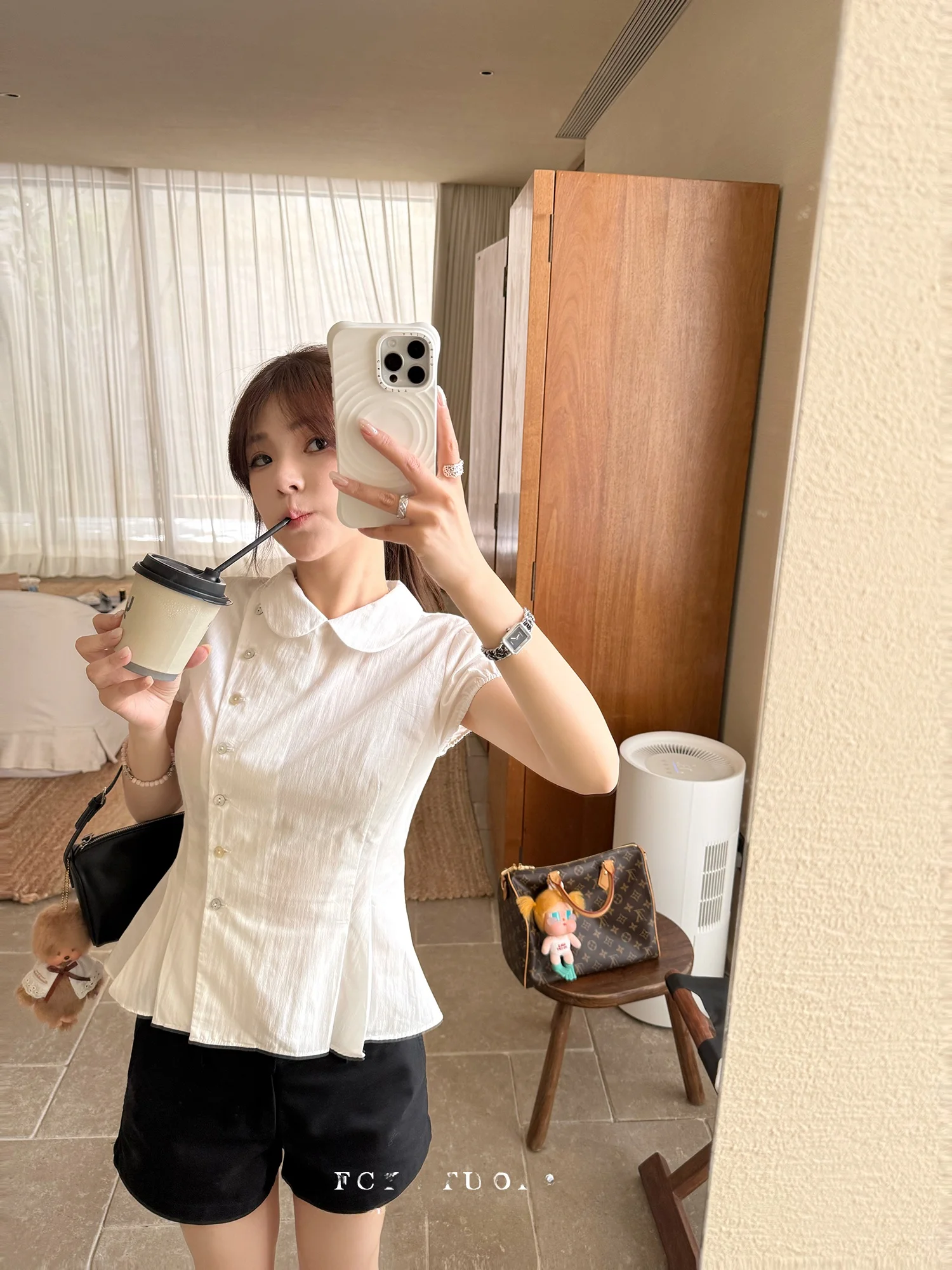 

FCY Studio Oxygen Summer Doll Collar Bubble Sleeve Shirt Short Waist Cinched Women's Cleanfit Style Button Detail Top