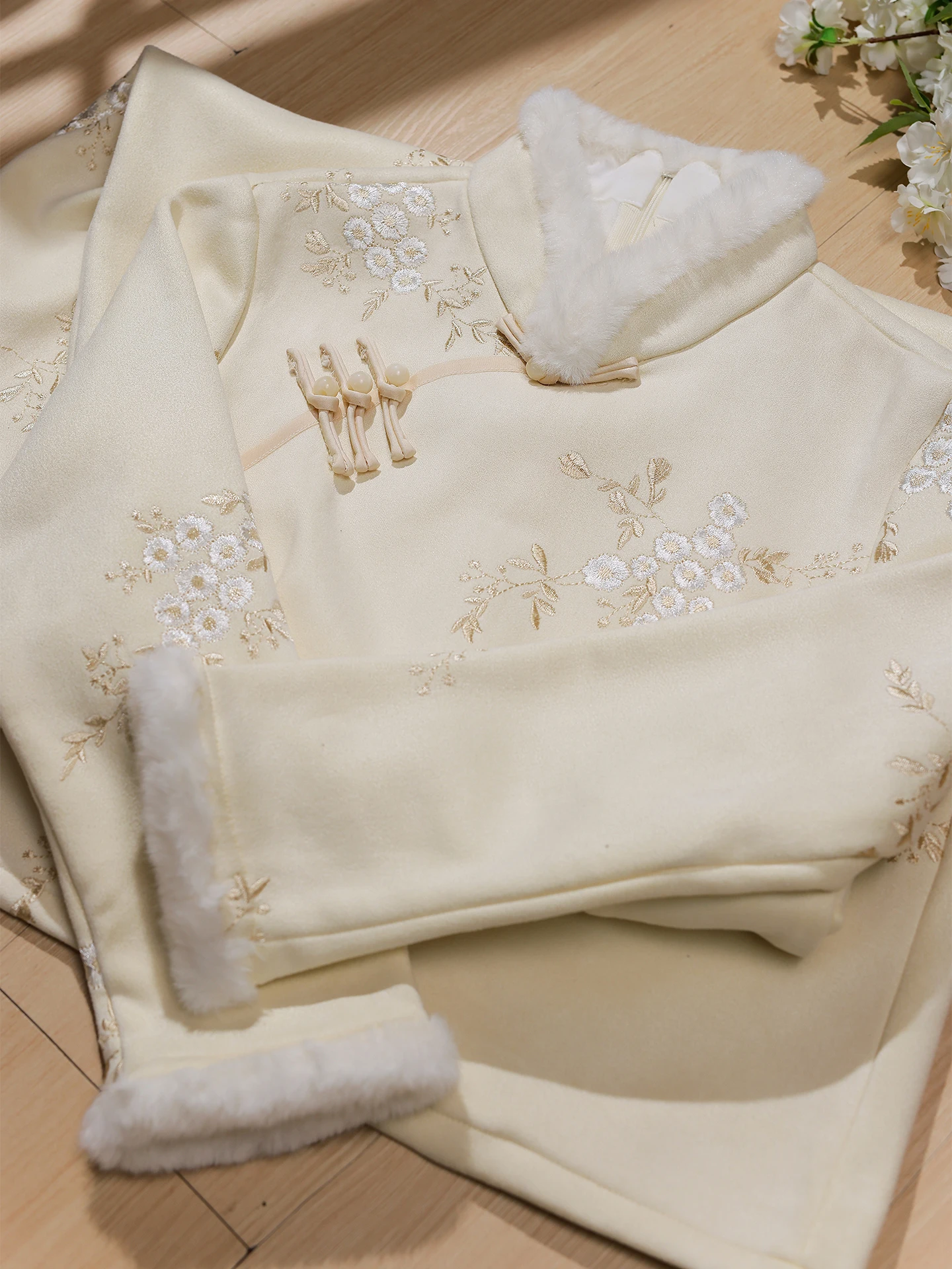 

Warm Fce Lined Long Sve Qipao Women's Coat with Fur Collar Traditional Chinese Sle Daily Wear Versatile Retro Design