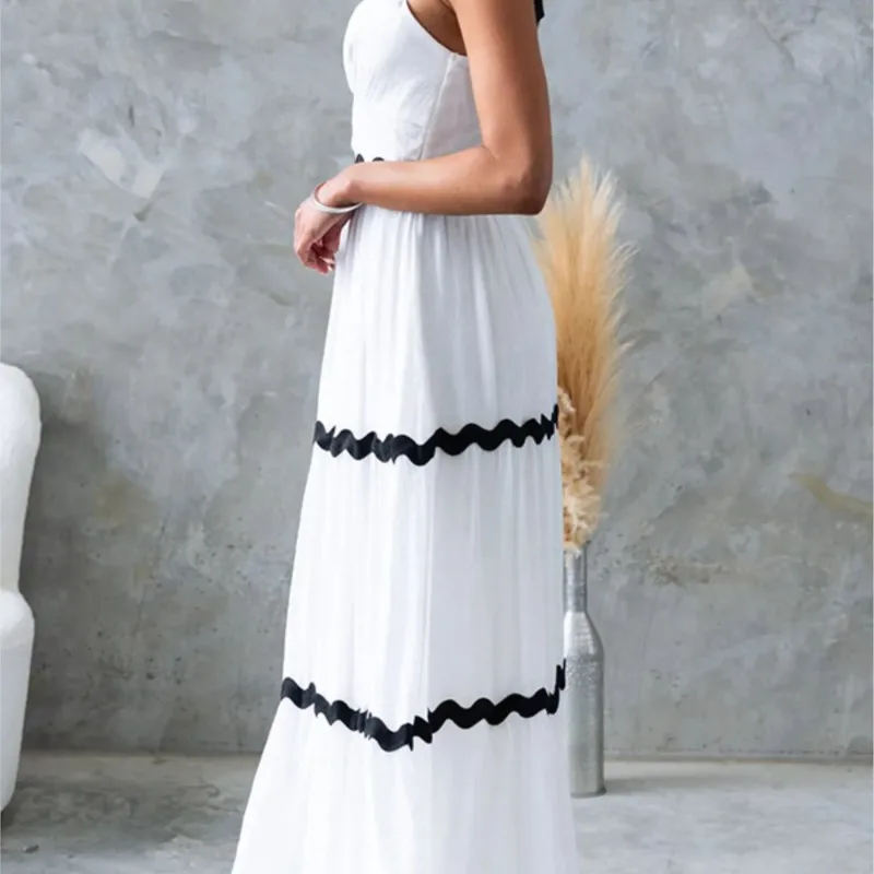 2025 ฤดูร้อนสีตัดกันชุดกระโปรงเลดี้เซ็กซี่ปิดไหล่ชุดชายหาดสบายๆแขนกุดเอวสูงชุดยาว