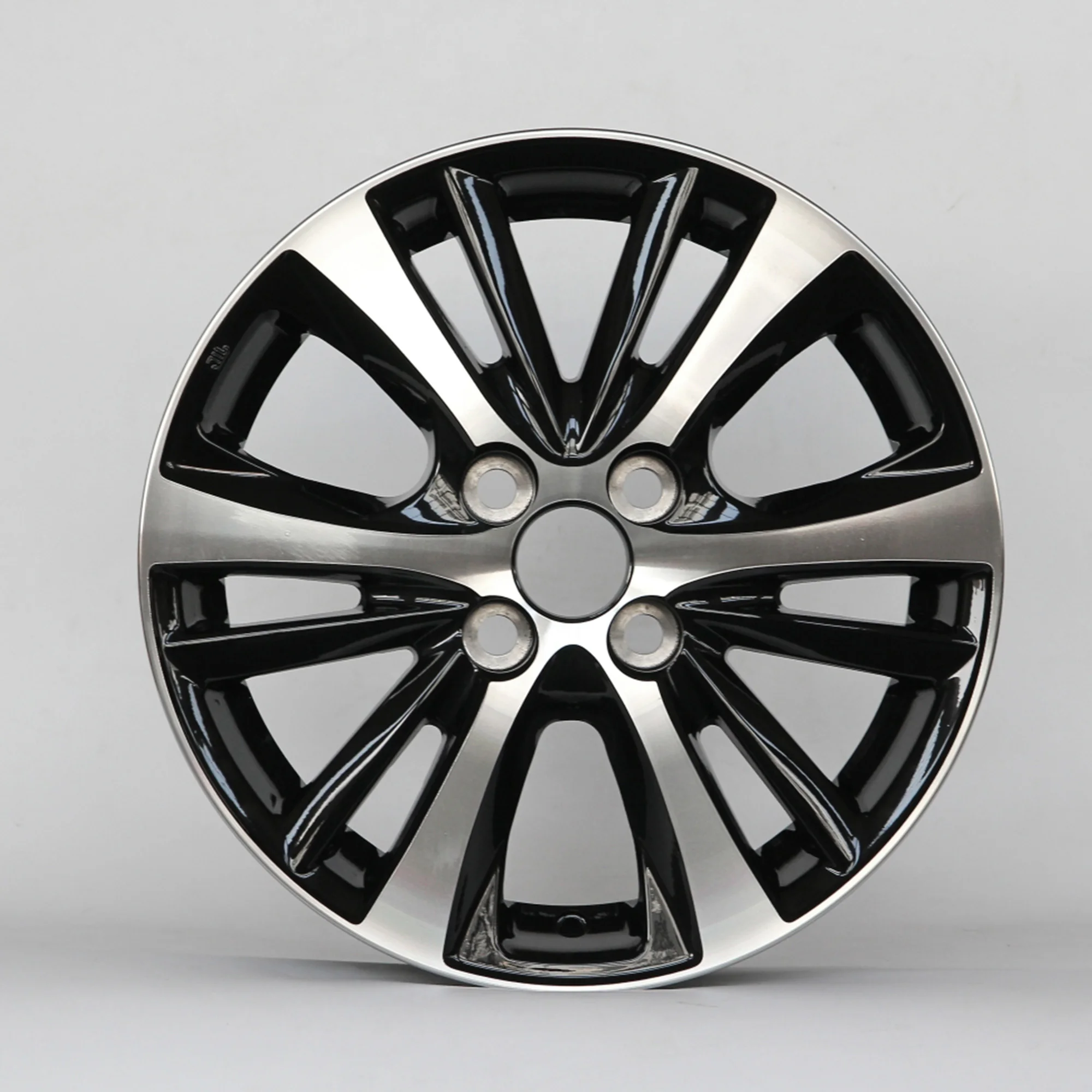 Promotional 15 Inch Alloy Wheel Rim Multi Spoke Design  Car Wheel for