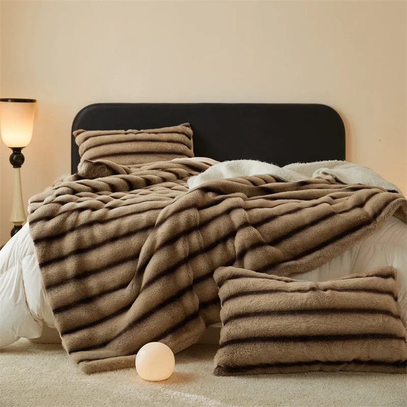 Double layer Thickened winter Blanket Faux fur plush bed plaid super soft Sofa Blankets Microfiber blanket Bedspread on the bed