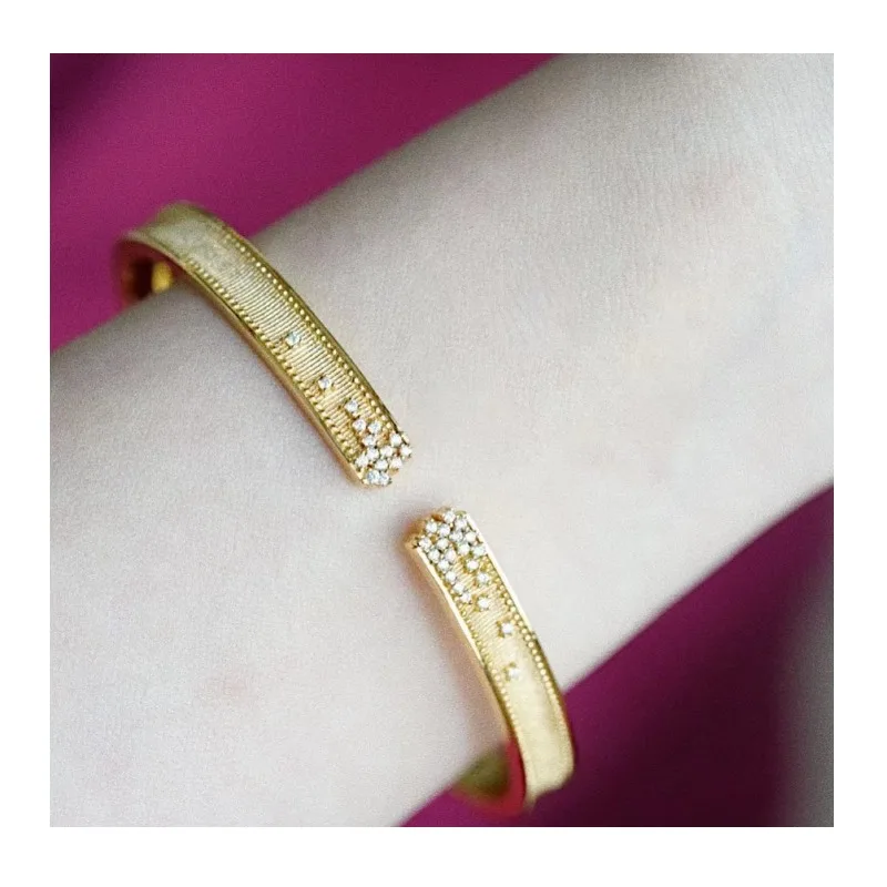 

Starry Opening Bracelet French Niche Light Luxury Design Court Style Temperament Bracelet Inlaid with Zircon Opening Bracelet Wo