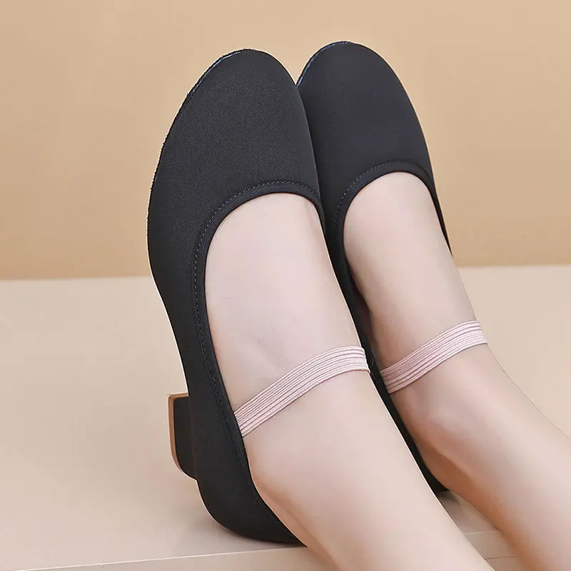 Chaussures de danse ethniques pour enfants, filles, avec talon et bride noire, idéales pour l'examen, la pratique de ballet et pour les enseignants