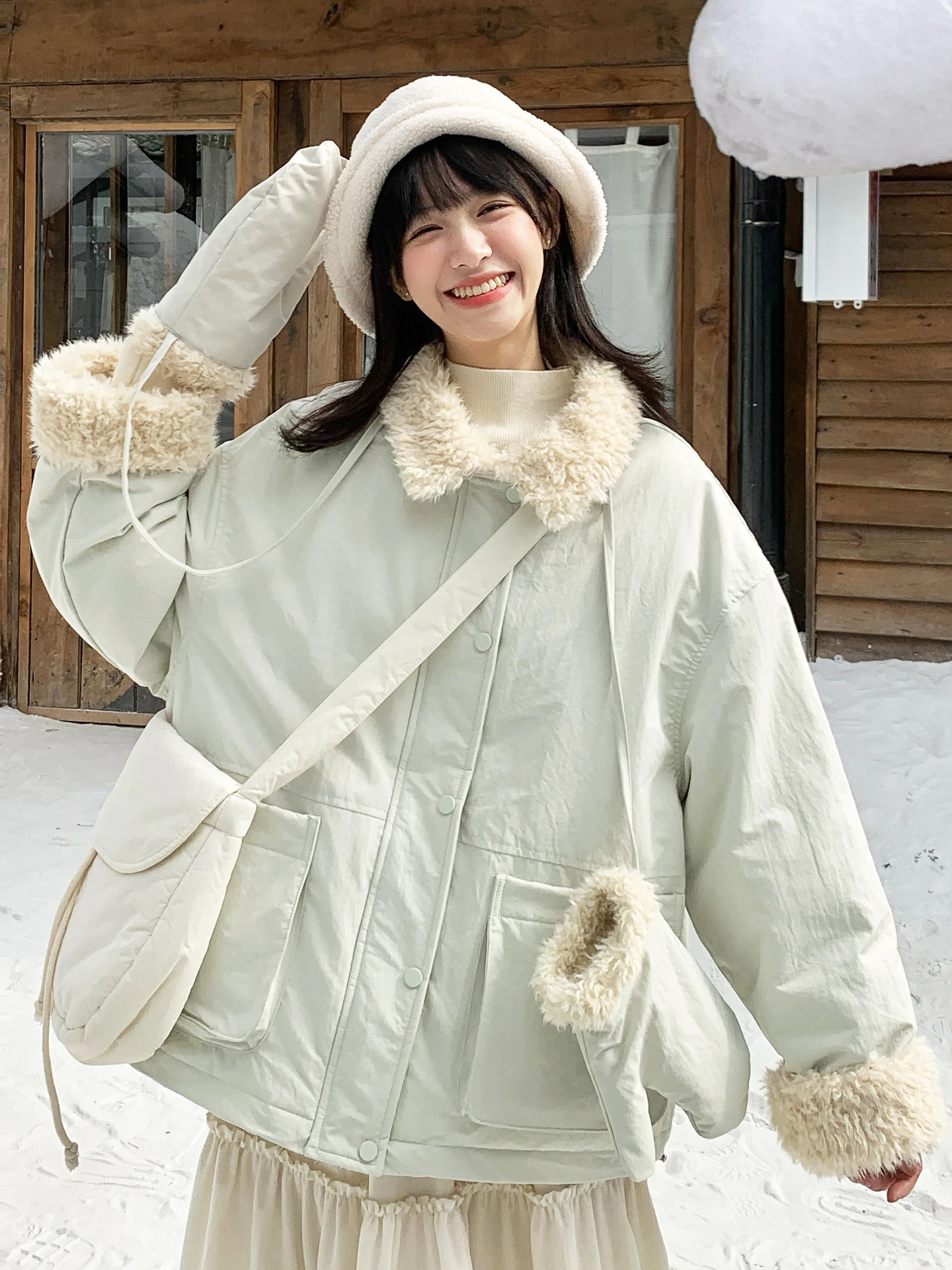 

Eeni Down Jaet Женское зимнее пальто с меховым воротником и перчатками Японская парка маленького размера Теплое полиэстер...