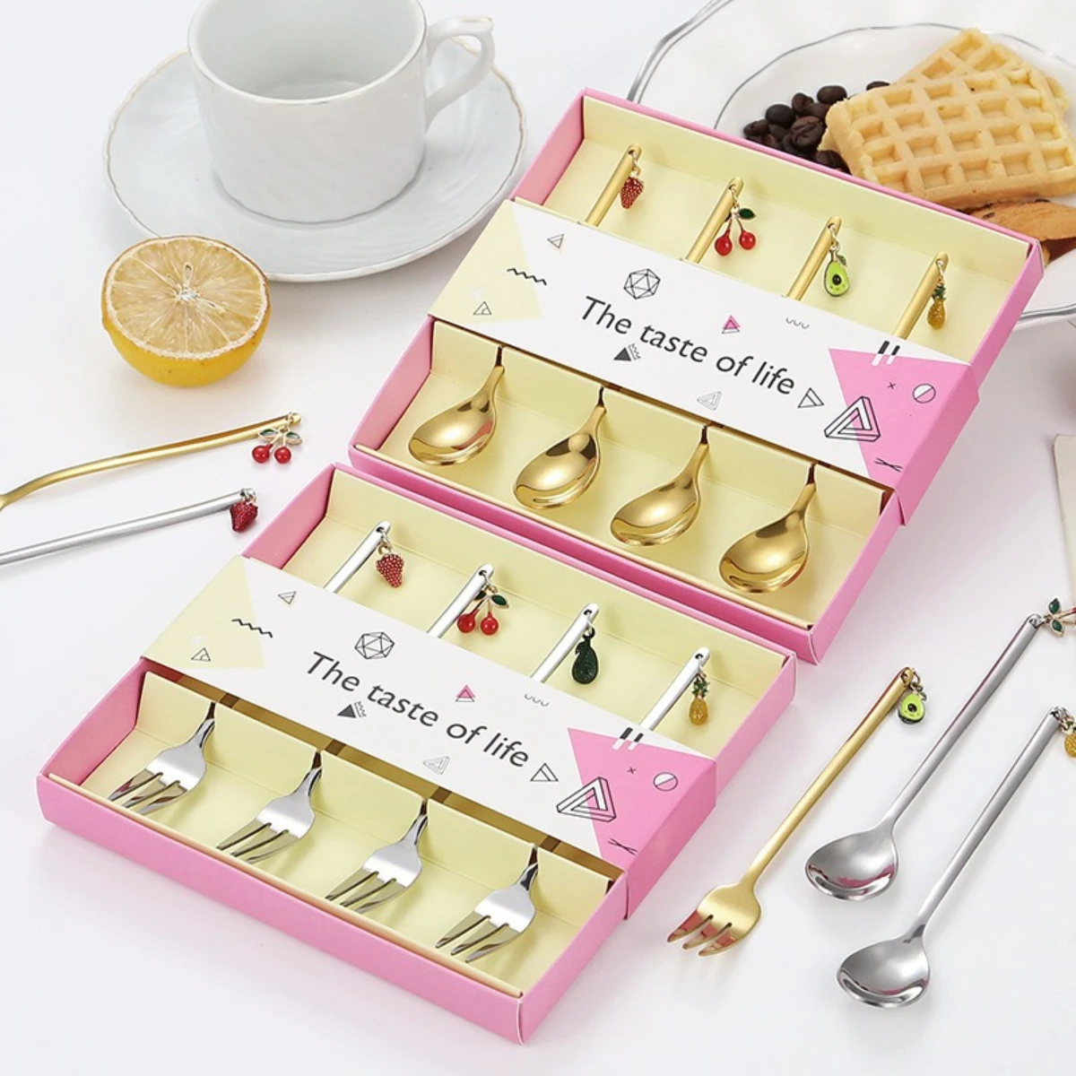 304 stainless steel small spoon fruit fork four piece set fruit pendant spoon spoon spoon gift box set