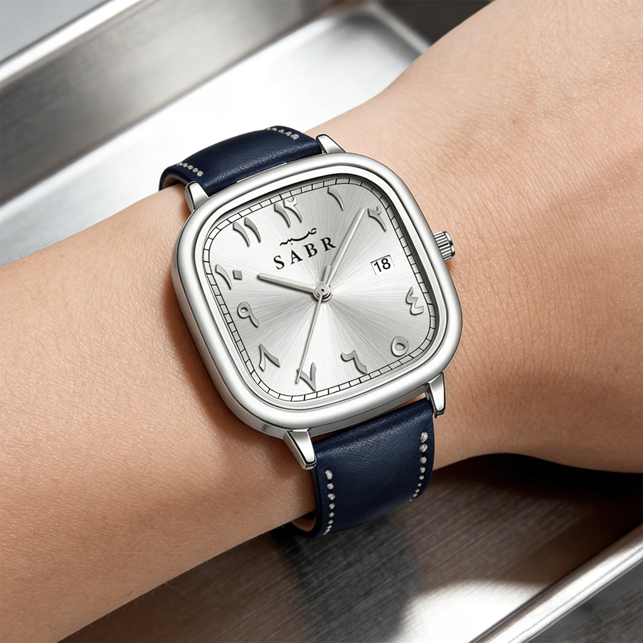 

SABR Luxury Quartz Watch Men's Business Watch High Quality Leather Strap Watch Waterproof Date Watch