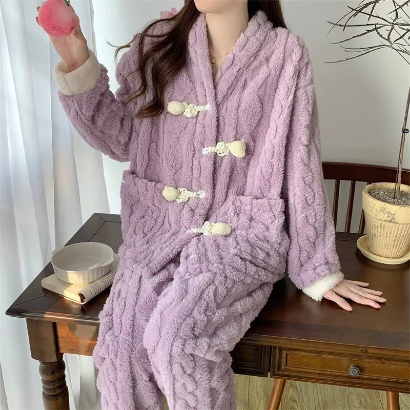 Extra Large Size Winter Cashmere and Thick Pajamas Female Coral Velvet Warm Bear Can Wear A Set of Home Clothes Women's Sleep