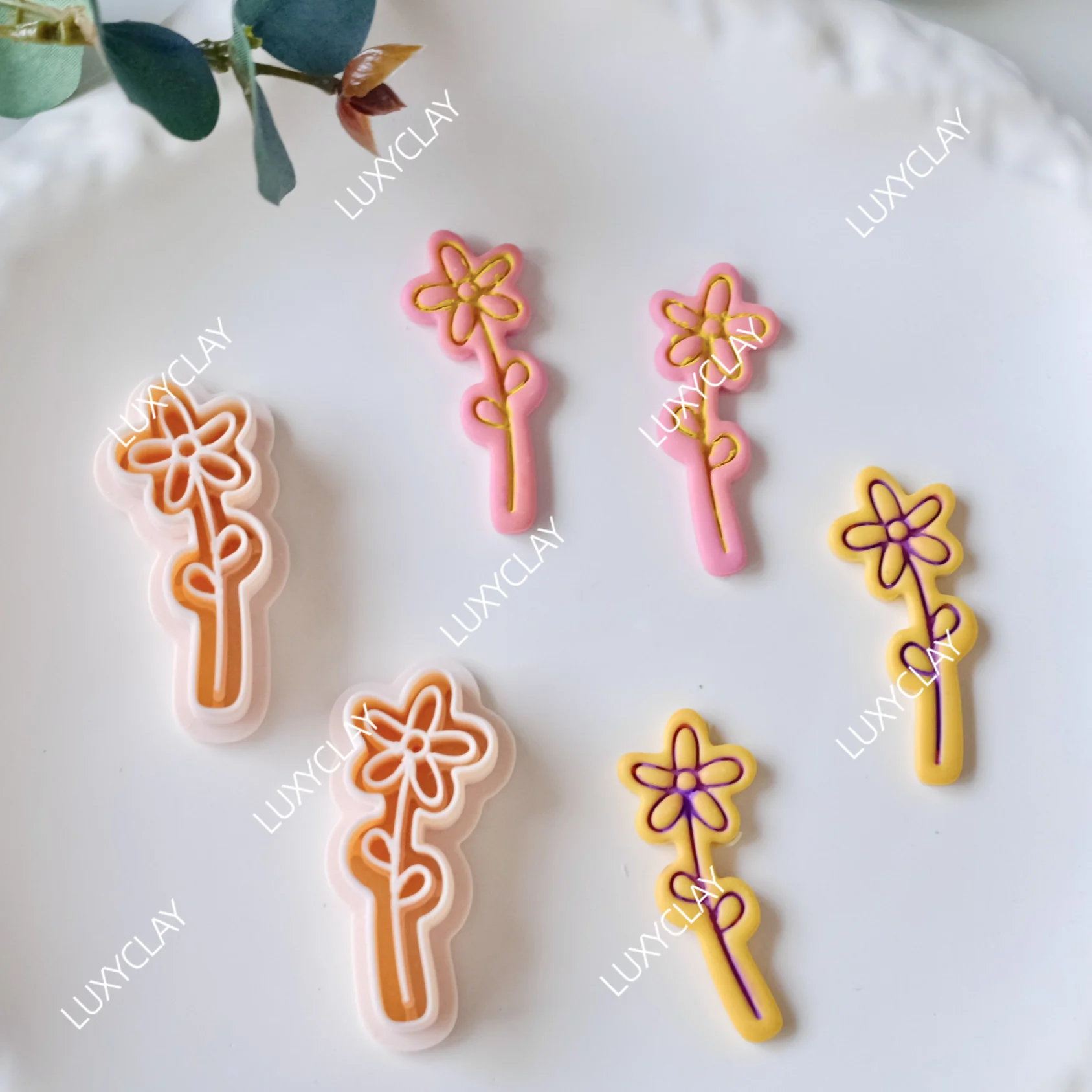 2pcs Daisy Bouquet Shape Polymer Clay Earring Cutters, Embossed Daisy Flower Clay Cutter Molds for Pendant Jewelry Making