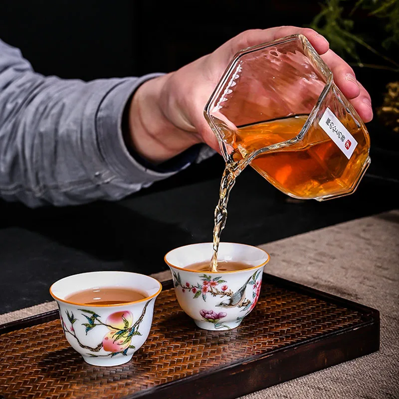 1 Pc Palace Ceramic Teacup Hand Painted Flowers Tea Bowl Handmade Tea Cup Tie Guanyin Pu\'er Home white Porcelain Tea Set 60ml