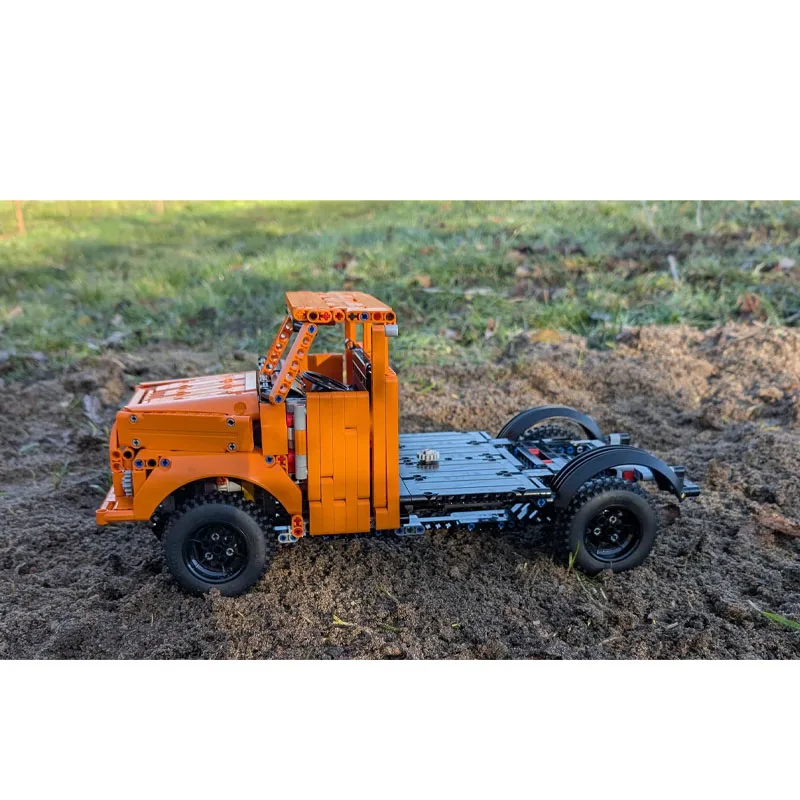 MOC-94671 รถบรรทุกขนส่งสินค้าแบบคลาสสิก รุ่นใหม่ ชุดตัวต่อ 1233 ชิ้น ของขวัญวันเกิดสำหรับเด็กผู้ชายและเด็กๆ