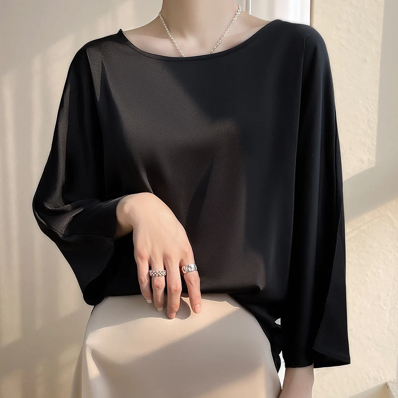 2023 Spring/Summer New Round Neck 3/4 Sleeve Clean Face Loose High Grade Draping Silk Smooth Satin T-shirt Women\'s Top