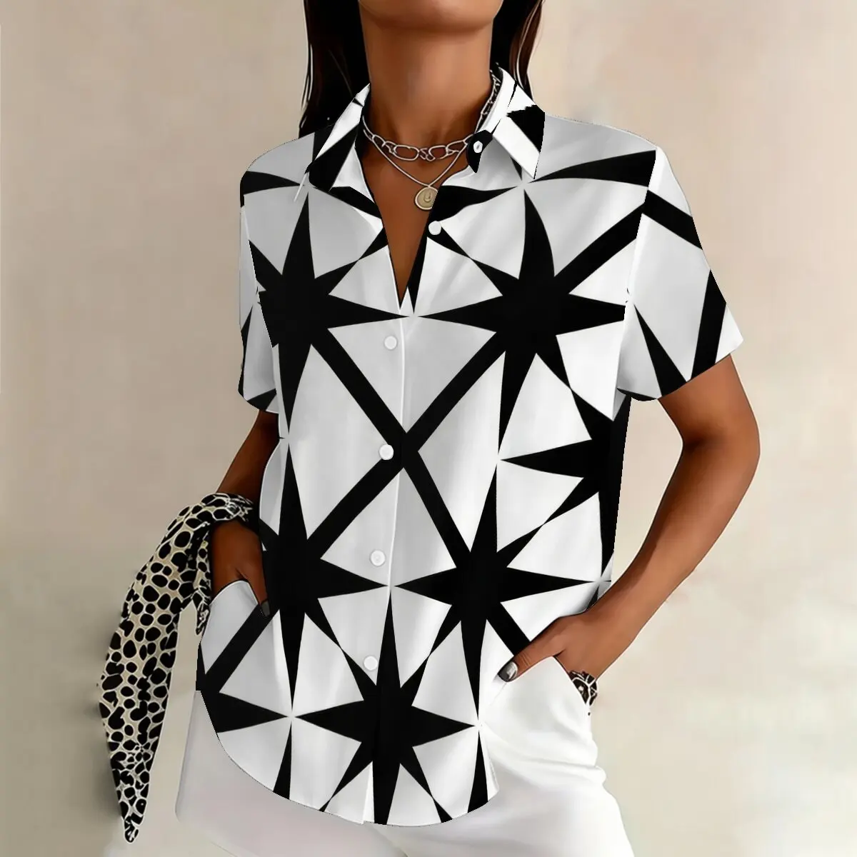 

Summer women's plus-size short-sleeve shirt,simple black and white tones,exquisite details,suitable for commuting,casual wear