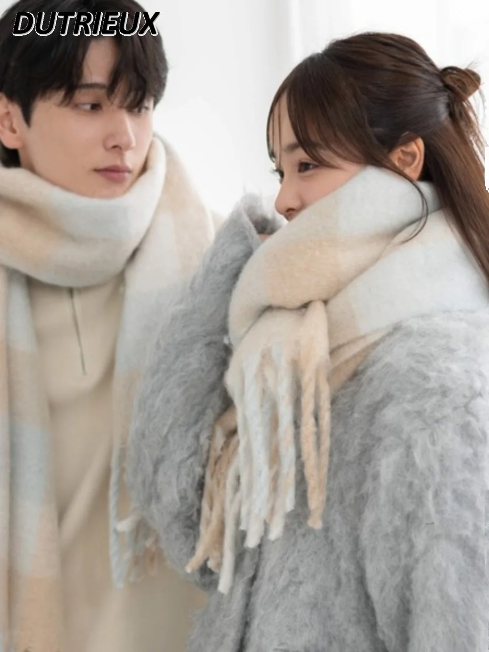 Bufanda a cuadros dulce para invierno, gruesa, cálida, para parejas, hombres y mujeres, hilo circular japonés, accesorios versátiles para bufandas al aire libre blancas