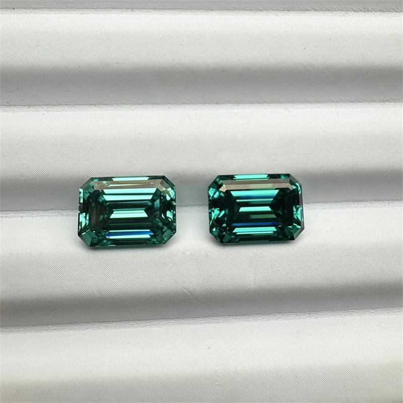 สร้อยคอต่างหูเพชรโมอิสสีเขียวมรกตขนาด5x7มม. 1กะรัต