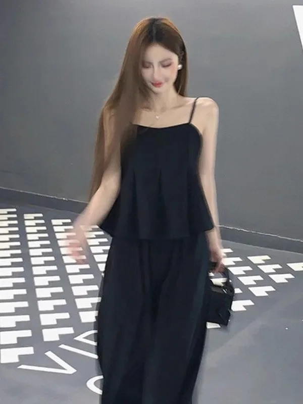 ชุดเสื้อสายเดี่ยวเรียบง่ายและกางเกงขายาวทรงกว้างสำหรับผู้หญิง สไตล์ลำลอง ผ้าพลิ้ว ช่วงเอวเข้ารูป แฟชั่นฤดูร้อน 2025