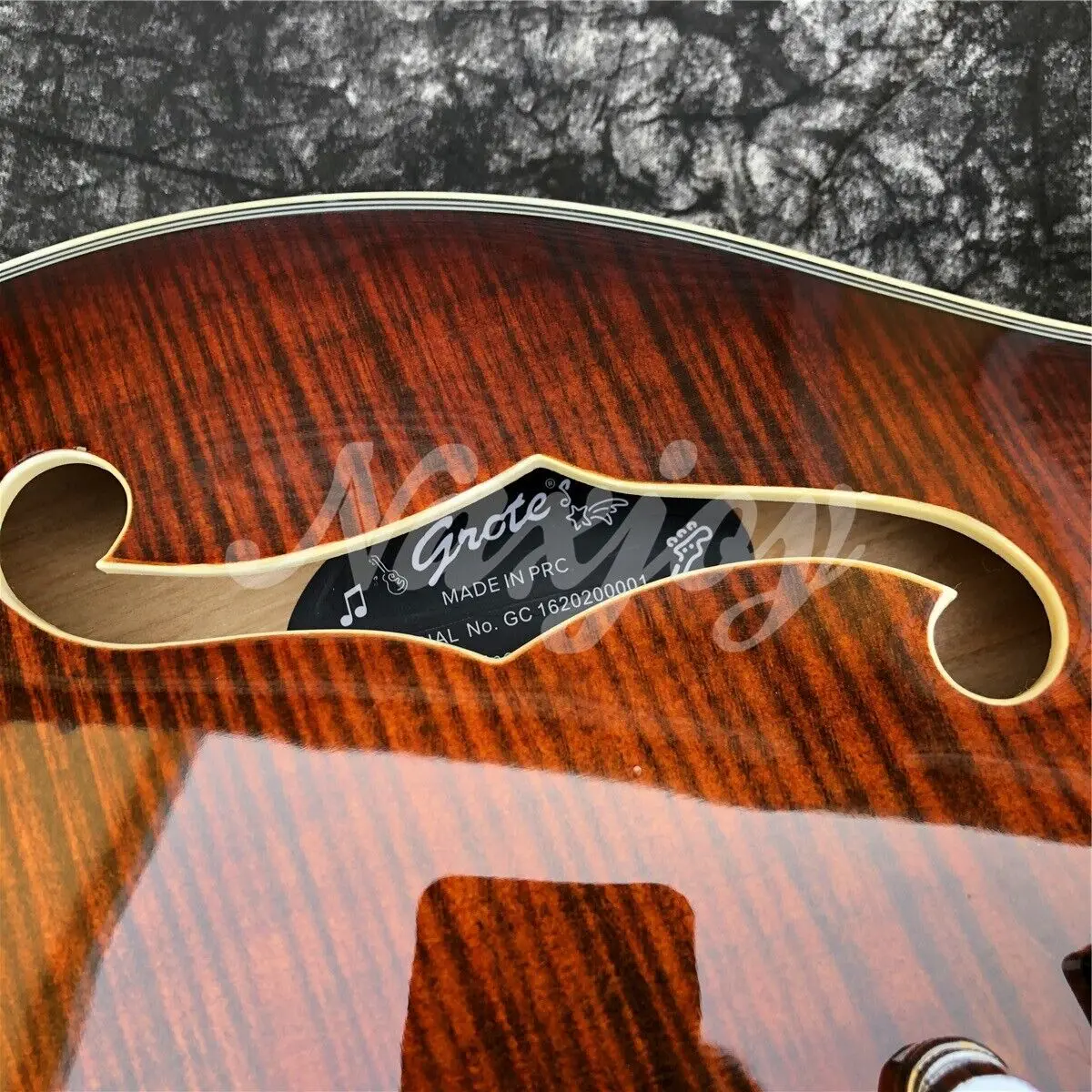 غروت براون لهب القيقب الجاز الغيتار شبه جوفاء F ثقوب Archtop الغيتار