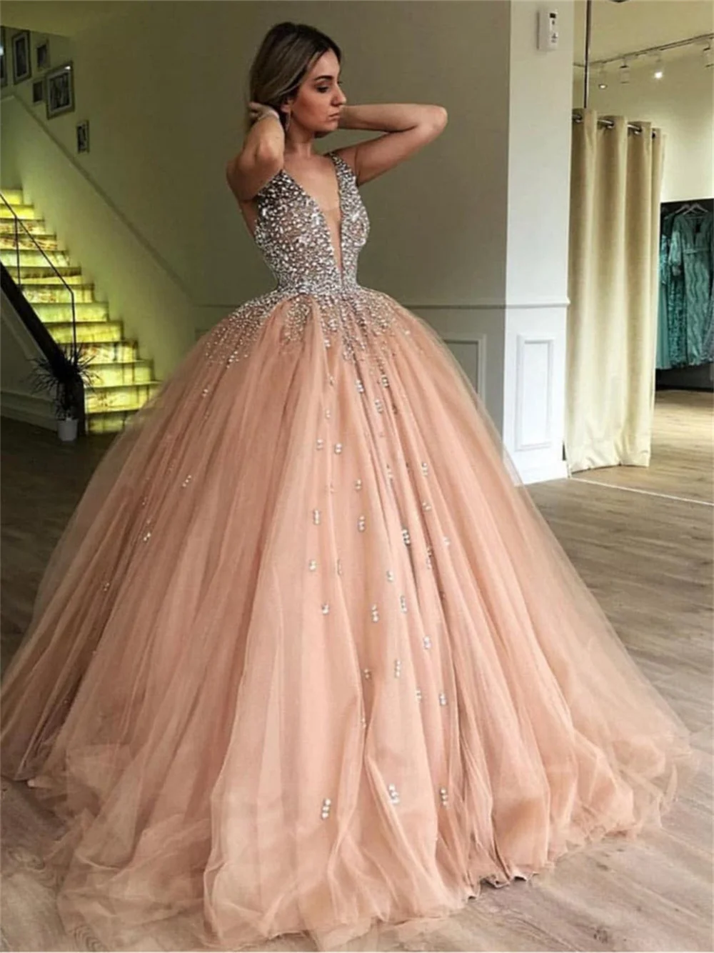 Sexy deep V-neck tulle Evening Gown 2024 Elegant beaded sleeveless dress Classic A-line floor-length Gowns Vestidos De Novia