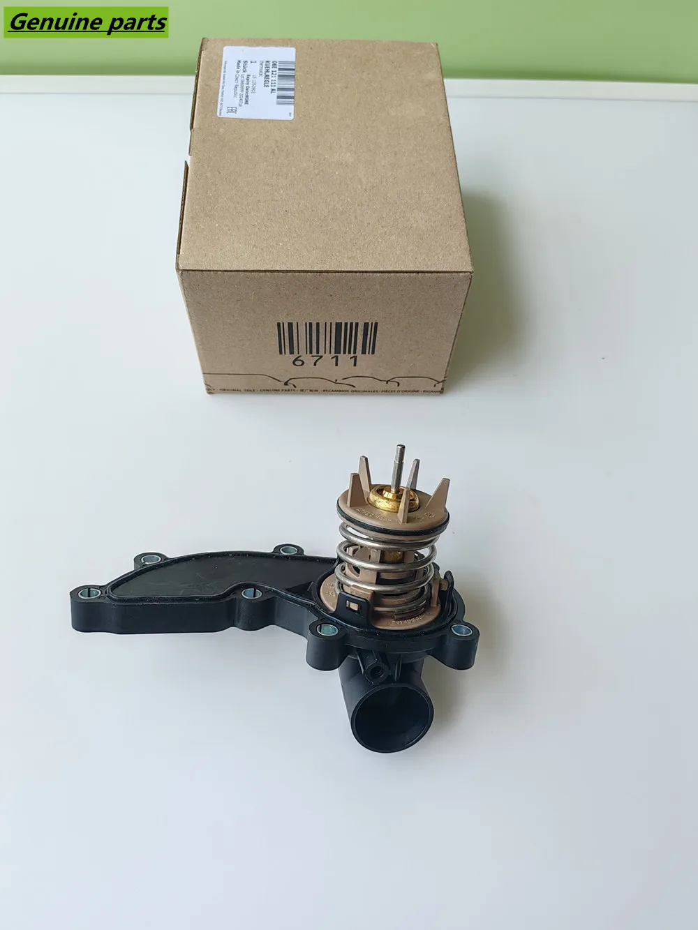 

Новый оригинальный корпус термостата 06E121111AL 06E121111AD для VW Touareg, Audi A4 Avant, A5 Sportback, A6, A7, Q5, A8 3.0 T 3.0L V6