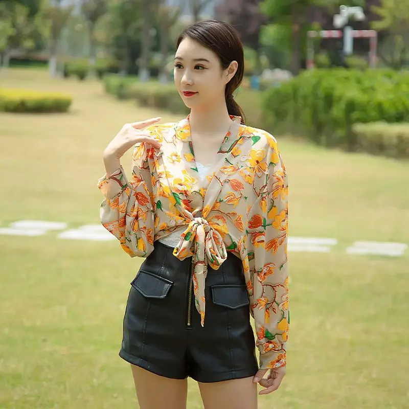 

2024 Korean Print Sun Protection Clothing Women Loose Wild Jacket Hooded Spring Summer Lace Up Windbreaker Female Top Y468