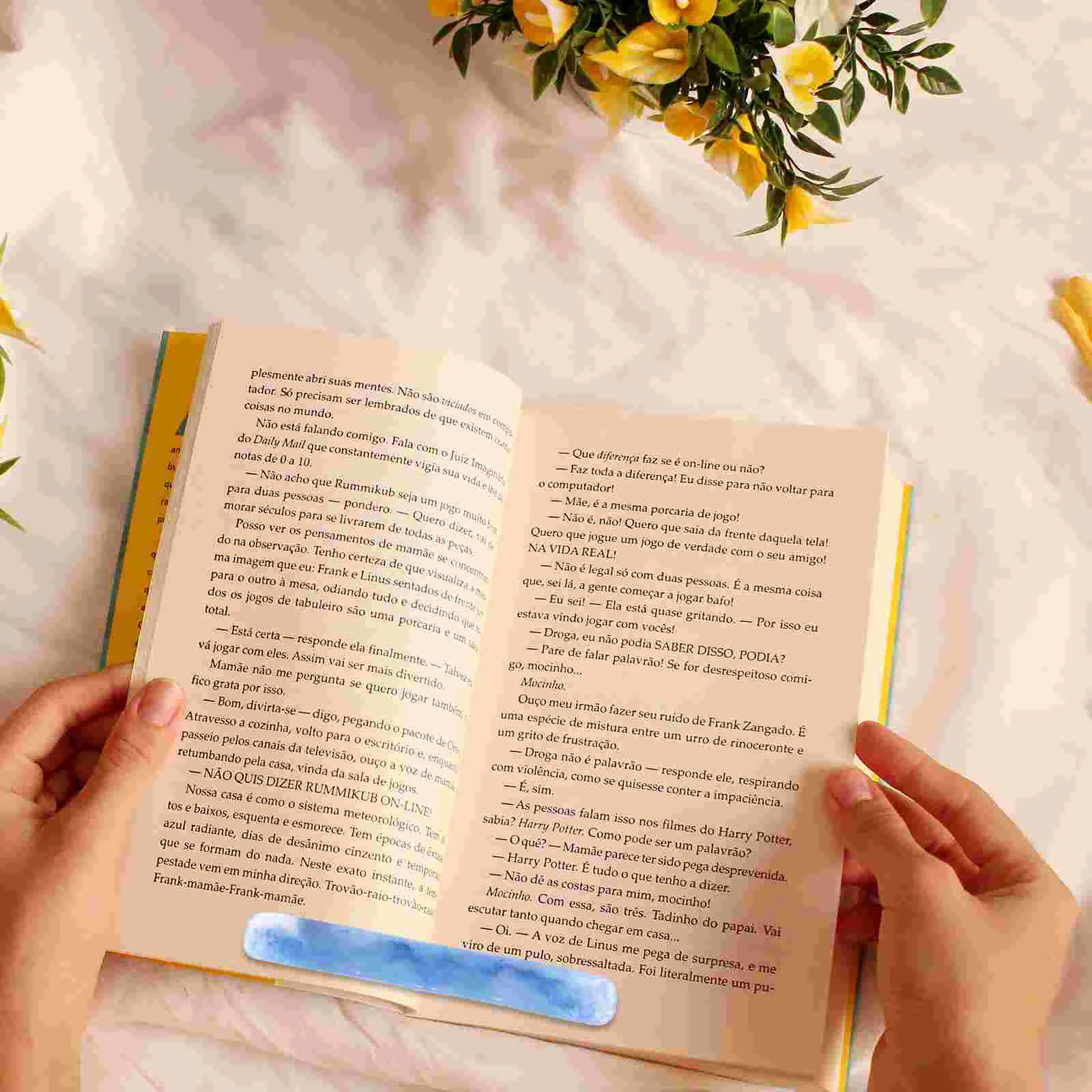 Pomoc w czytaniu Książka Uchwyt na kciuk Znaczniki stron Zakładki Stojak na dokumenty Log na akcesoria do łóżka Dziecko