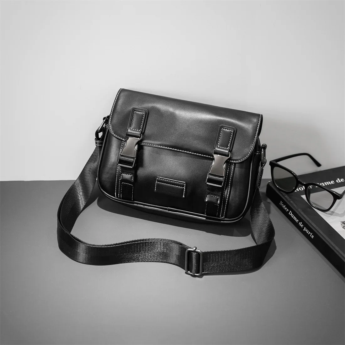 High Quality Horizontal Black Single Shoulder Crossbody Messenger Bag For Men Business Travel Leisure Leather Back Shoulder Bag