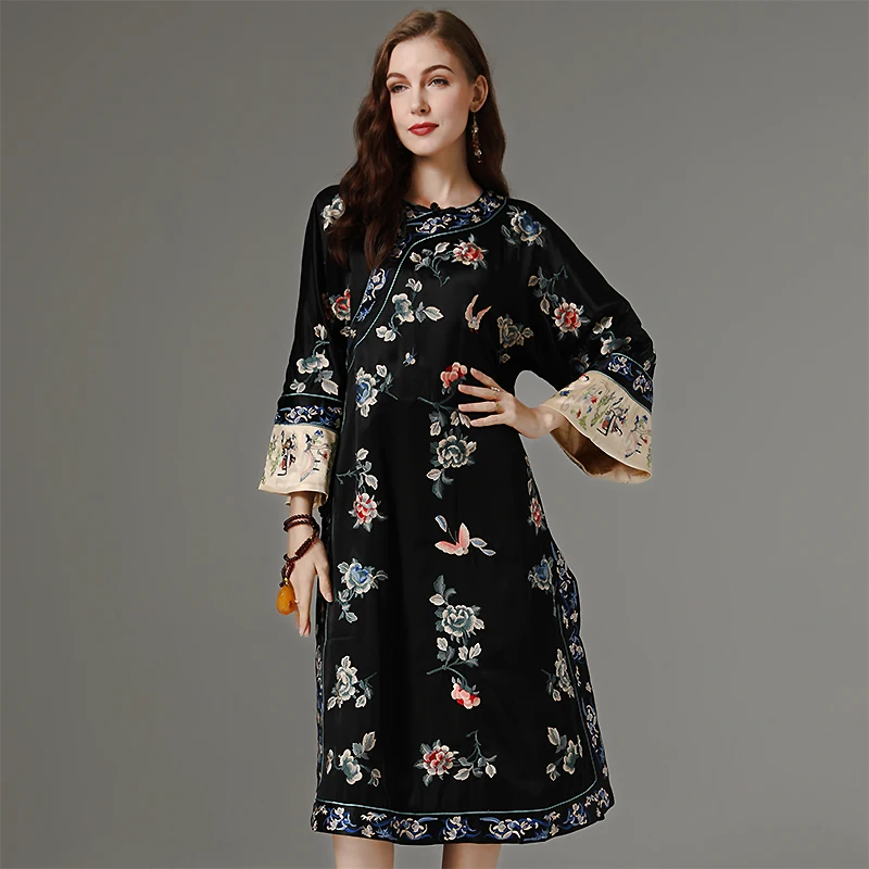 High End Chinese Style Cheongsam Women's New Palace Embroidery O-Neck Contrast Flare Sleeve Acetate Loose  Dress M-XXL