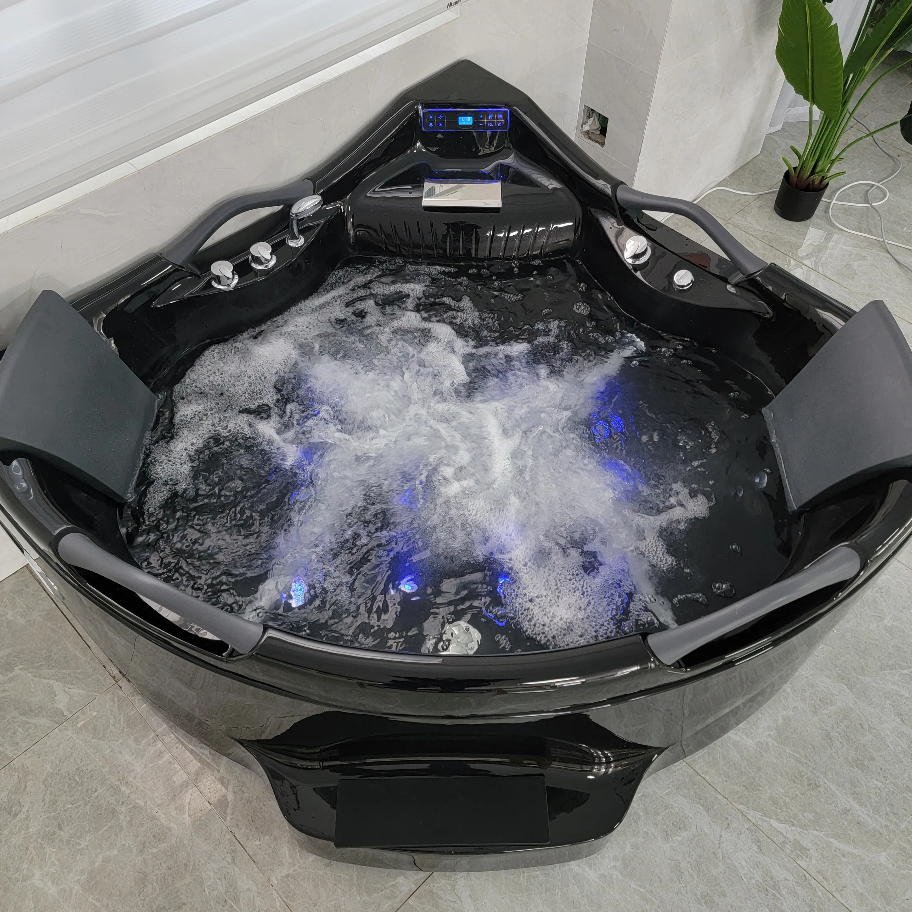 Black Acrylic Massage Bath Tubs Bathtubs & Whirlpools Corner Massage Bathtub Hot Tub for Soaking