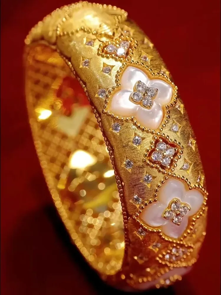 Bellux 925 Sterling Silver CZ White Mother of Pearl Flower Bracelet Vintage Stars Pattern Matt Flower Gold Bangle Fine Jewelry