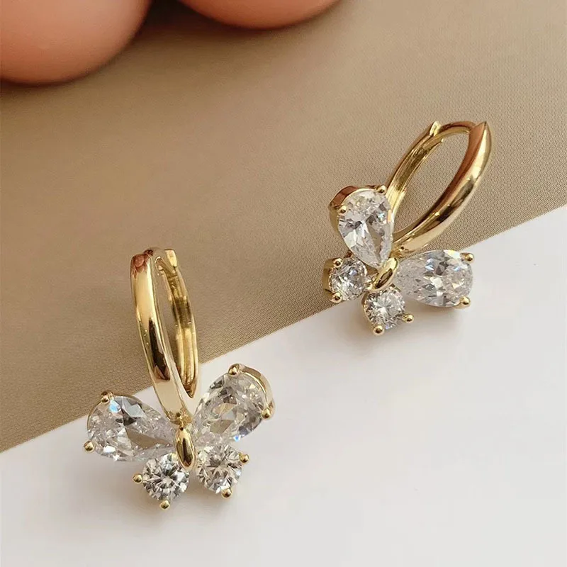 Korea Fashion New Butterfly Zircon Ear Buckle Earrings for Women Simple Animal  Stud Earring Birthday Party Wedding Jewelry Gift