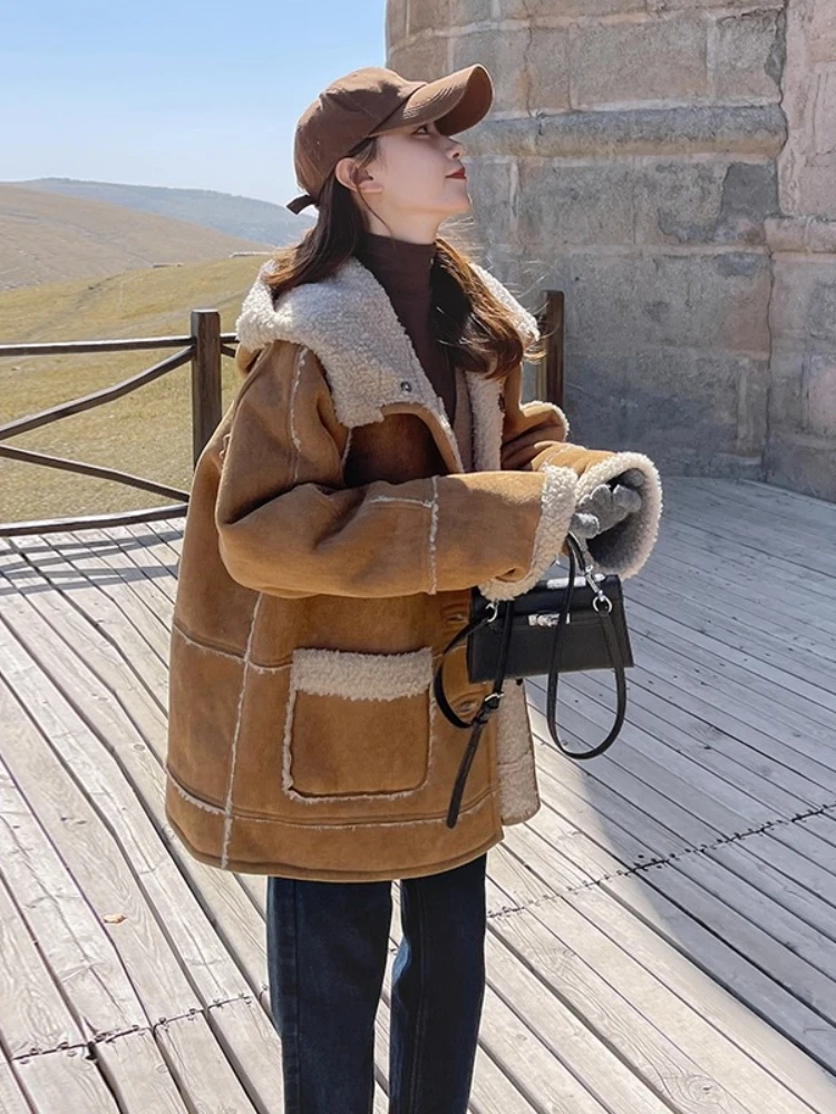 Fall Winter Khaki Shearling Coat Women's Vintage Hooded Fleece-Lined Padded Jacket Oversized Retro Suede Warm Thickened Parkas