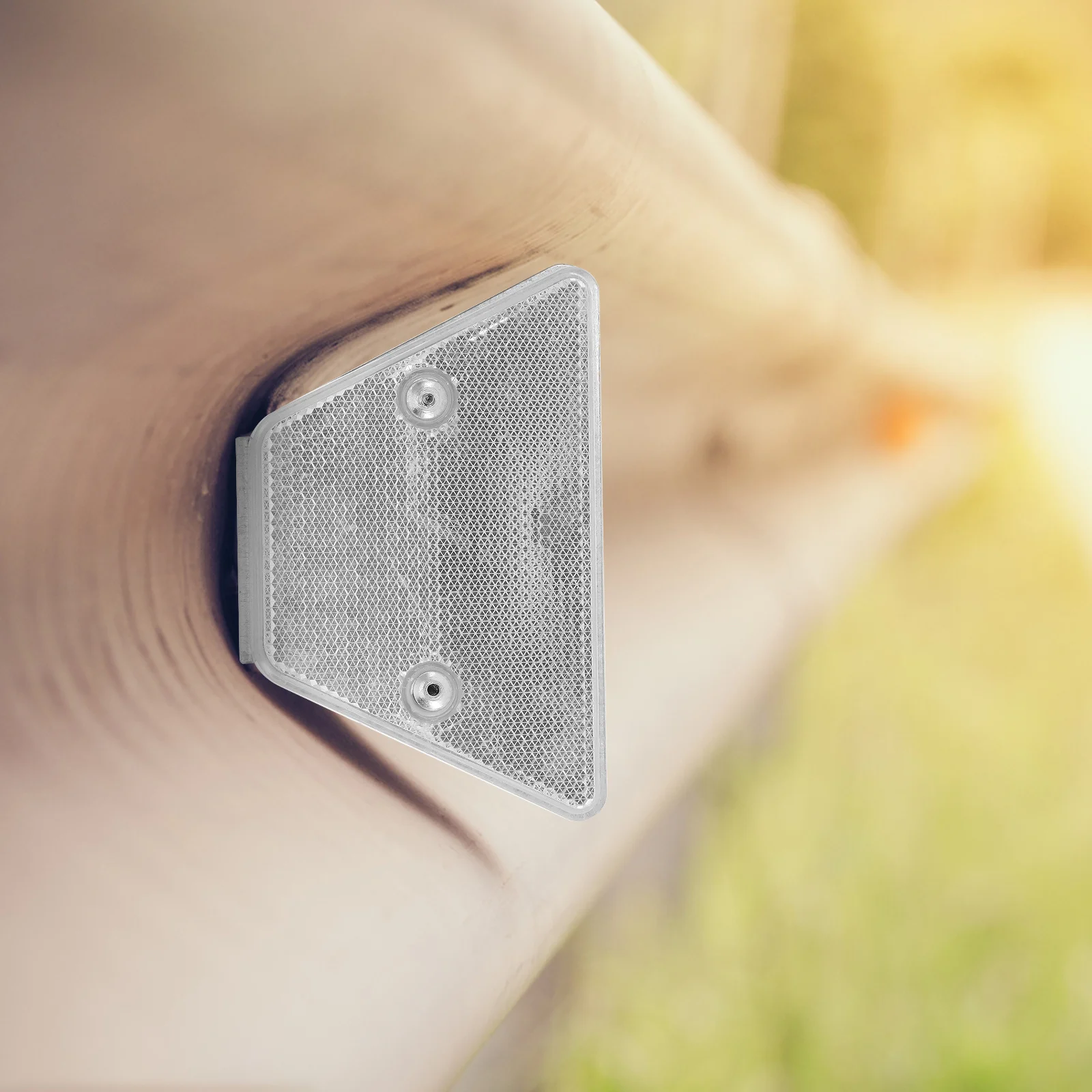 사다리꼴형 윤곽 표시기 반사형 도로 경계 표시기 고광도 포장 반사기 PC 철