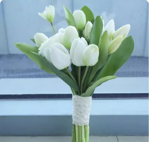 New Korean wedding bouquet bride artificial flower tulip white flower hot waterfall water drop flower girlfriends DIY