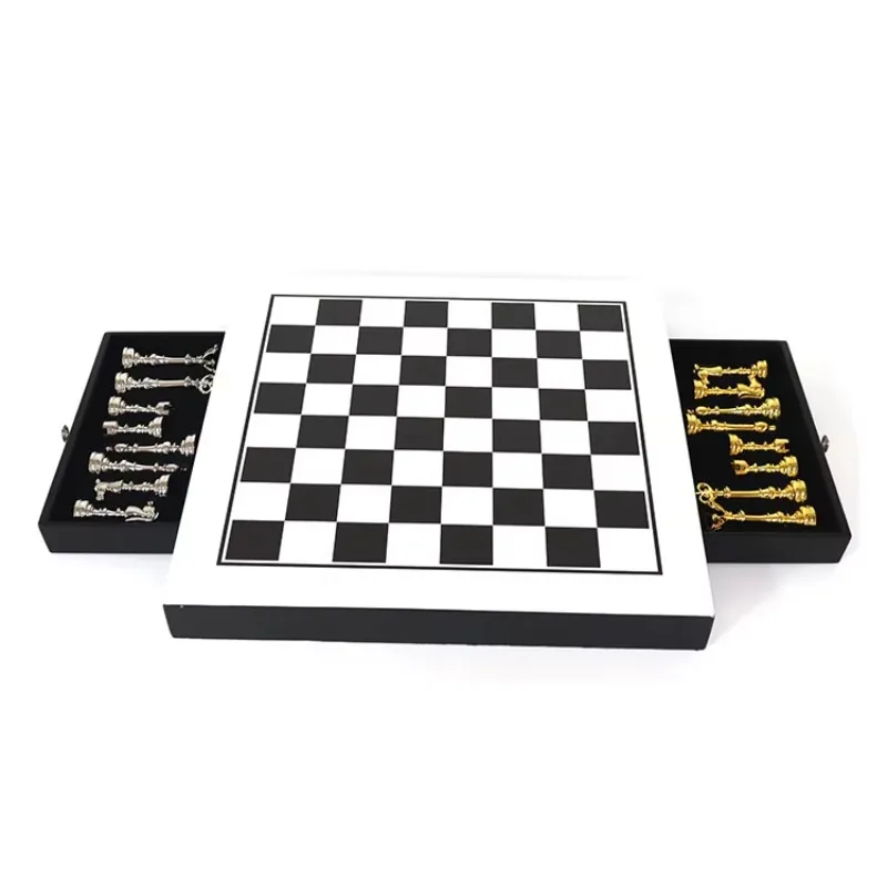 أمريكا الساخن بيع المحمولة في الهواء الطلق لعبة الشطرنج مجموعة قطع الشطرنج الملونة مع لوحة شطرنج خشبية قابلة للطي