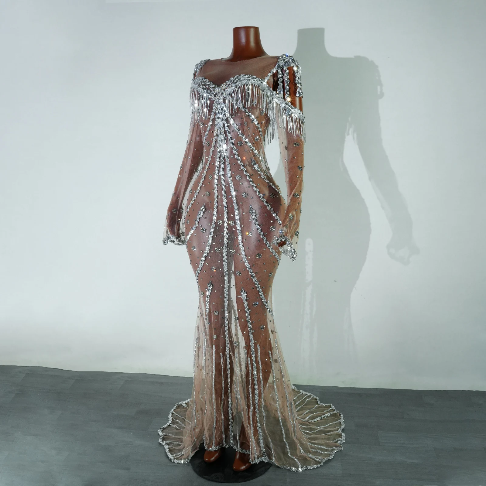 섹시한 메쉬 프린지 우아한 인어 연회 파티 생일 파티 긴 드레스 패션 라인 석을 통해 볼 스팽글 후행 드레스