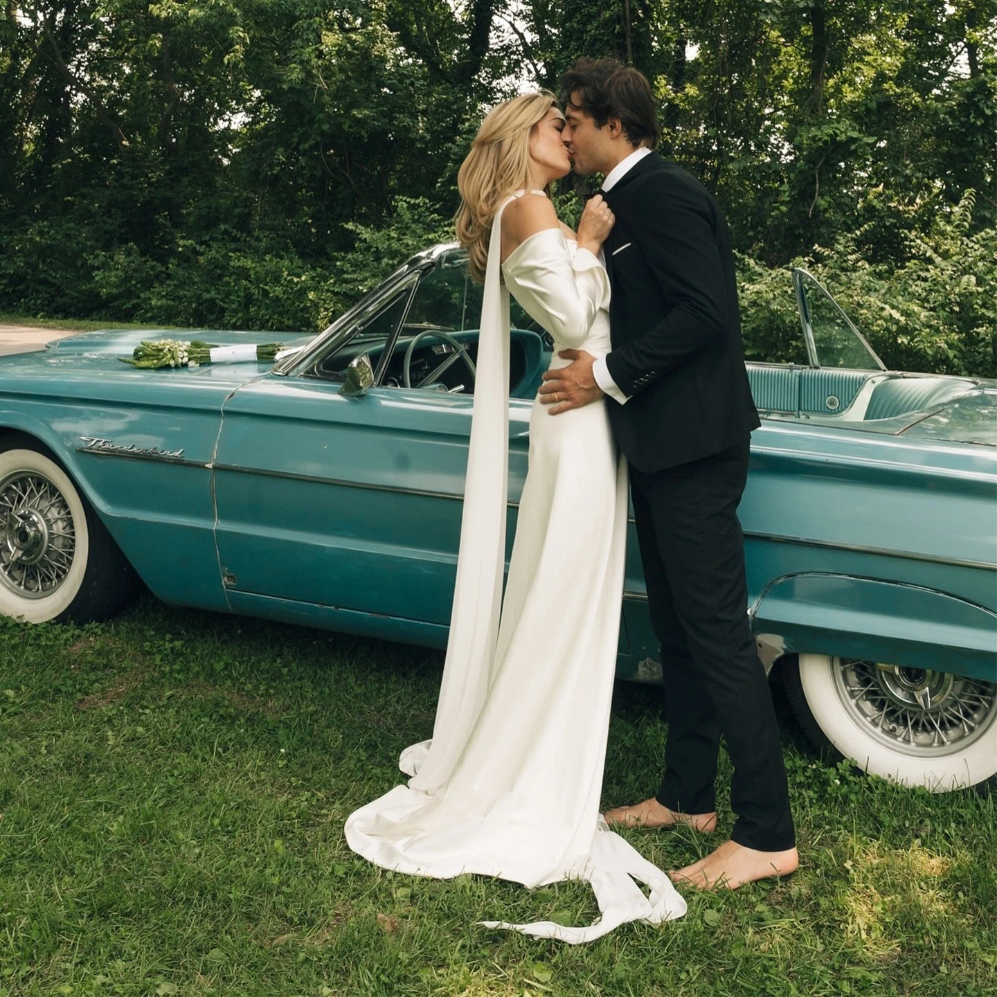 Long Chiffon Bridal Scarf Elegant Detachable Wedding Neck Tie For Women Wedding Shoulder Cape Veil Wrap Wedding Accessories