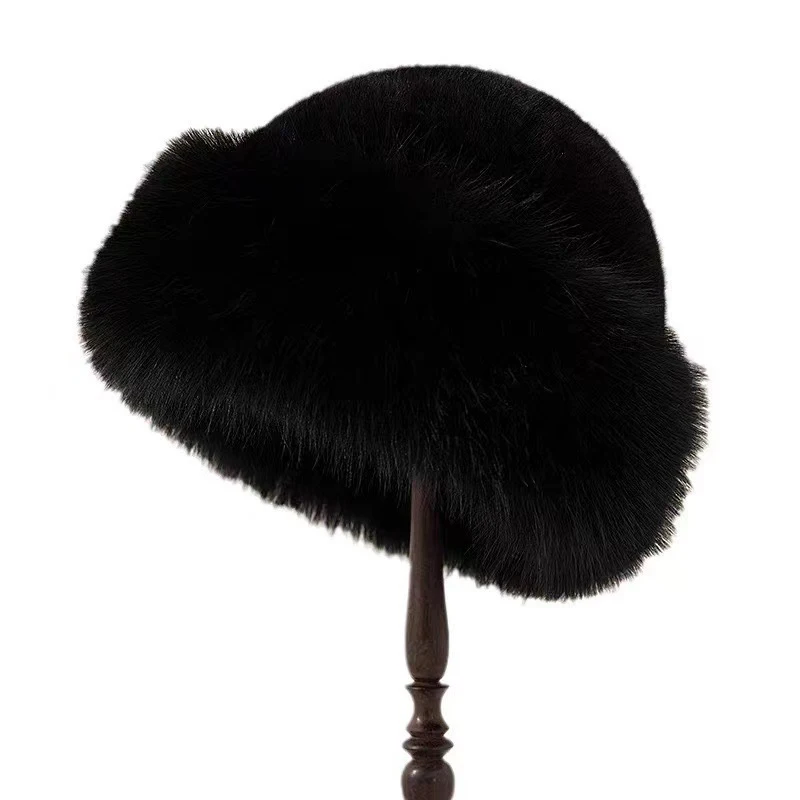 Fashion-forward 2024 Fur Hats For Women; Autumn & Winter Essential, Brimless Fluffy Mongolian Cap For Skiing And Riding