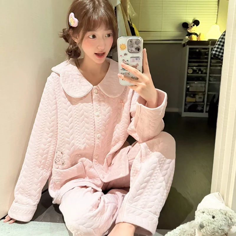 

Женский пижамный комплект желтого цвета с V-образным вырезом, глубоким декольте, из модала, с рукавами-крылышками, укороченные брюки-капри, элегантный, современный дизайн, весна-лето, унисекс