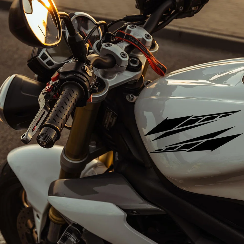 1 par de calcomanías reflectantes autoadhesivas para caja trasera de motocicleta, pegatinas decorativas antiarañazos impermeables para coche y motocicleta, 20cm x 4,7 cm