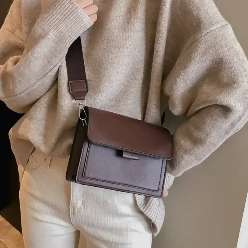 Ladies Messenger Bag 2024 New Trendy Wide Shoulder Strap/chain Small Square Bag Retro Casual Simple Flap Crossbody Bag for Women