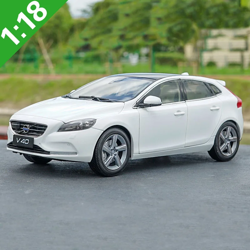 Coche de juguete en miniatura para Volvo V40, escala 1:18, color blanco y marrón, colección de regalos, 2016